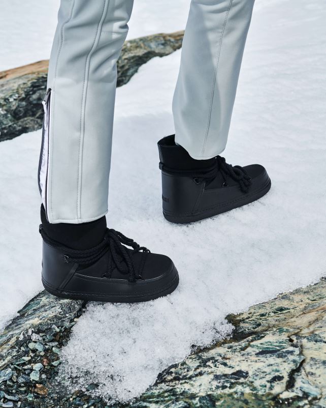 INUIKII naised must klassikaline saapad jalatsid 0LD28120